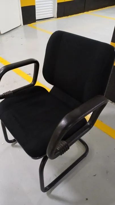 Cadeiras Poltronas s/ Rodinhas - Foto 3