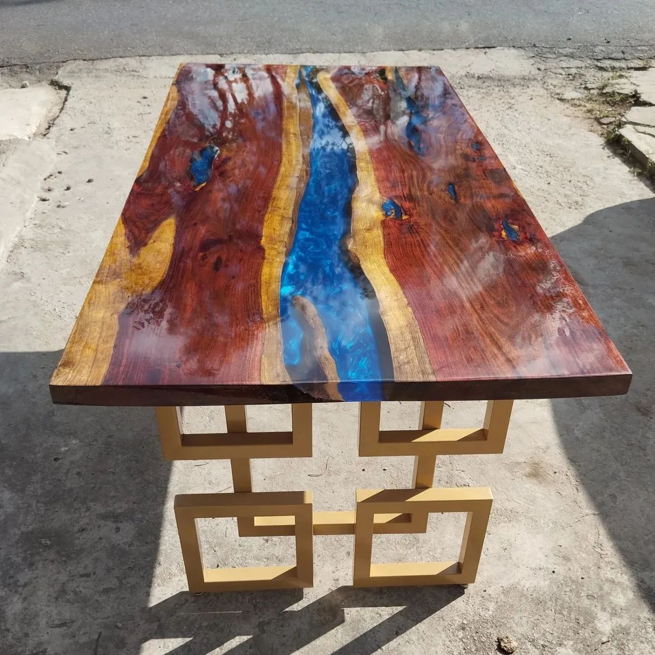 Mesa Rústica resinada 8 lugares Rivertable - Foto 2