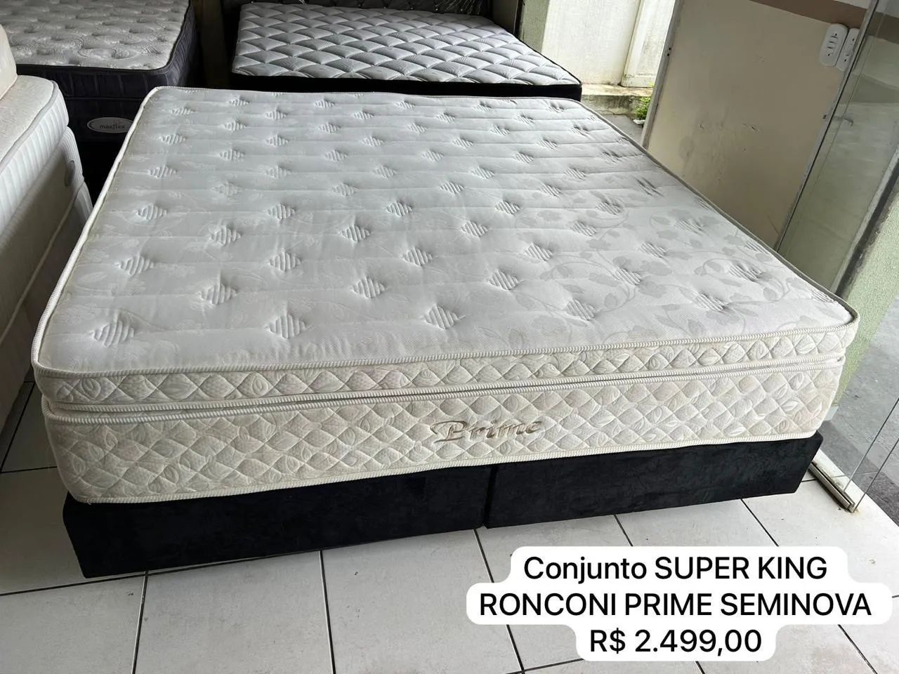 Cama 2,03 x 1,93 Ronconi
