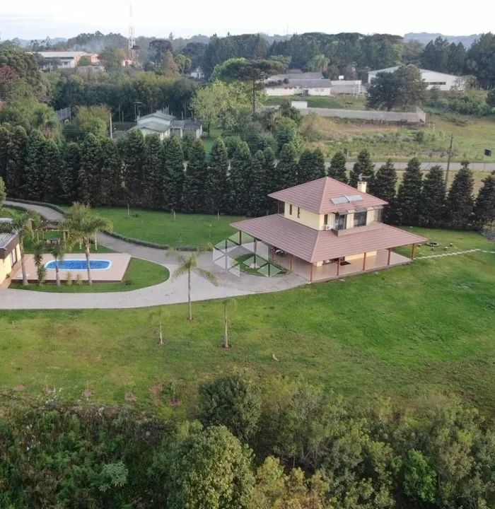 Duas Casas em Propriedade de 6.690m² - Conforto e Natureza com Infraestrutura Completa!