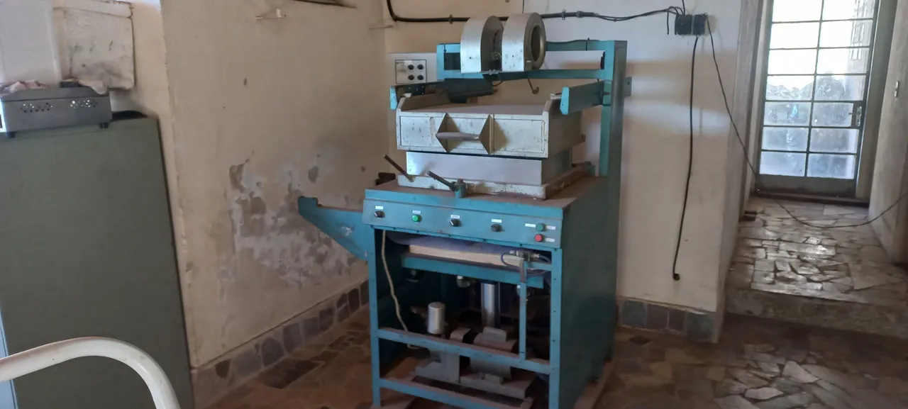 Vacuum forming