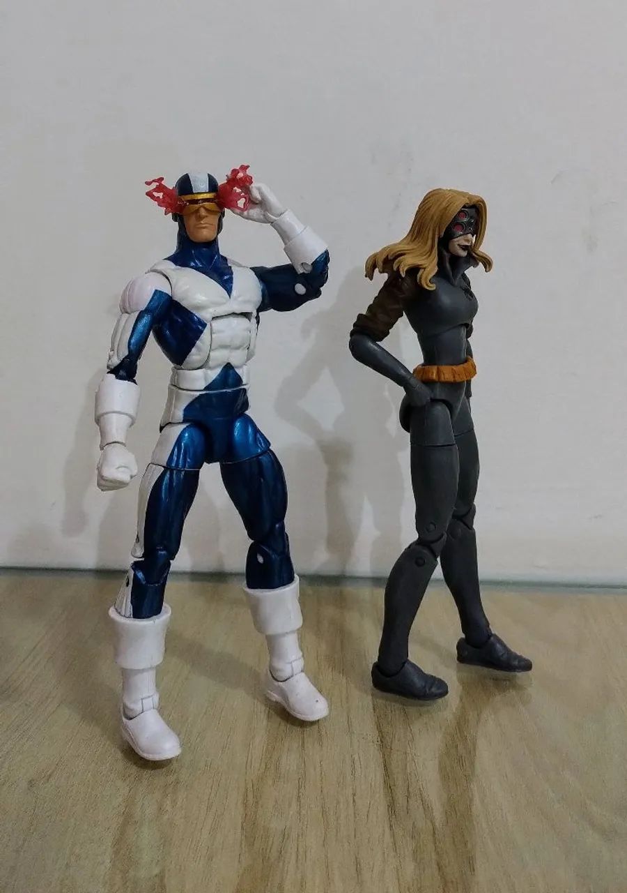 Action Figures: Marvel legends Cyclops e Viúva Negra (custom) - Foto 2