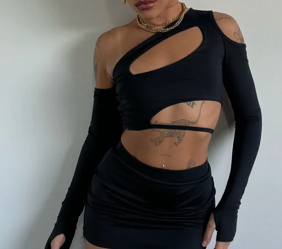 Cropped com recortes - Záfira 