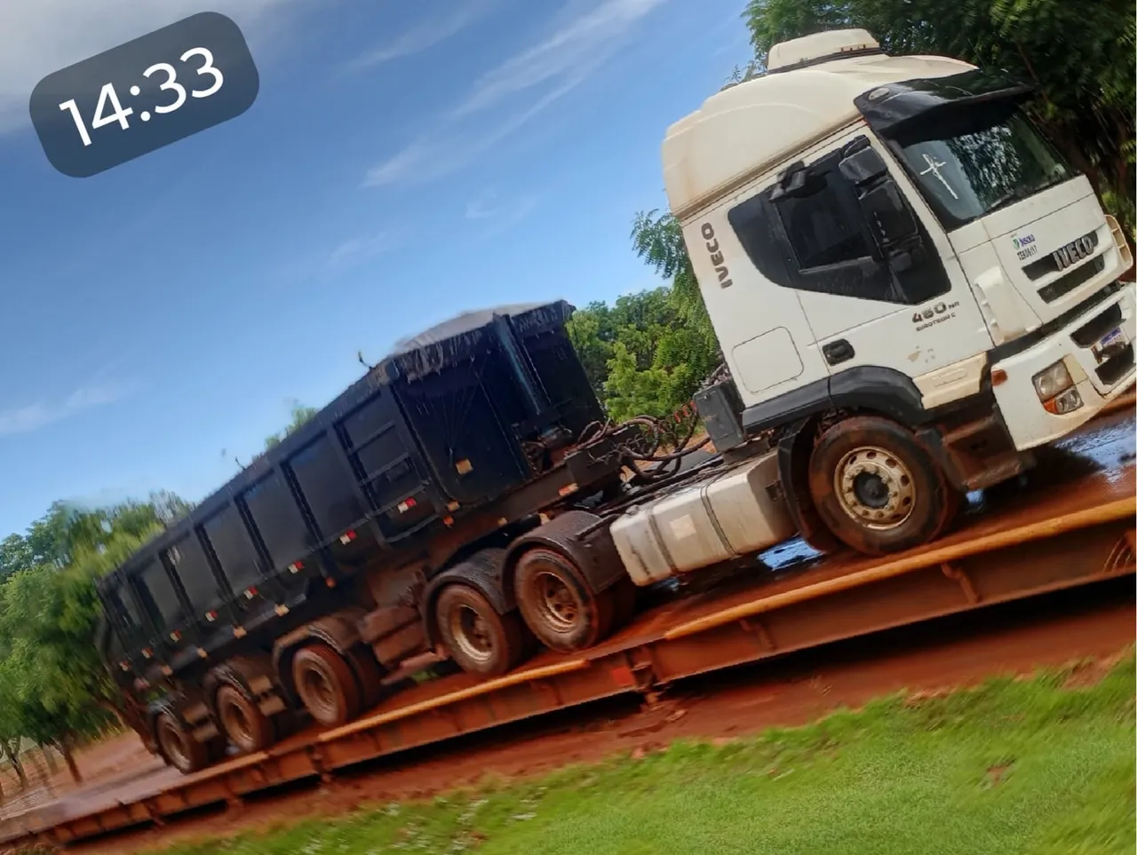 Iveco 460 Caçamba 