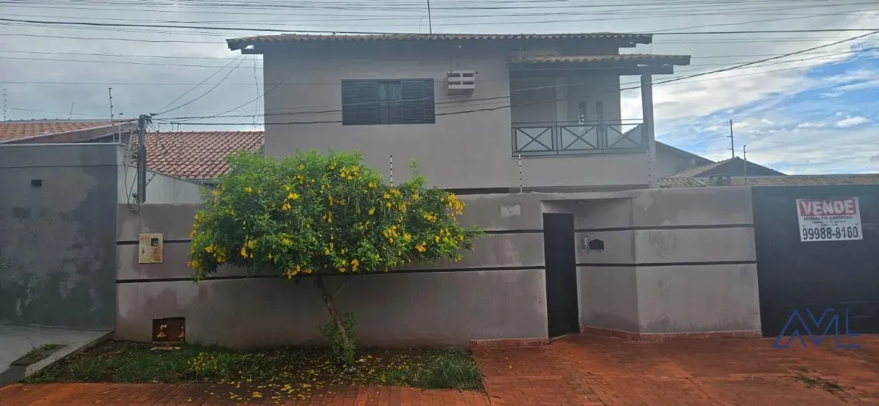 lindo Sobrado de esquina na Região do São Francisco