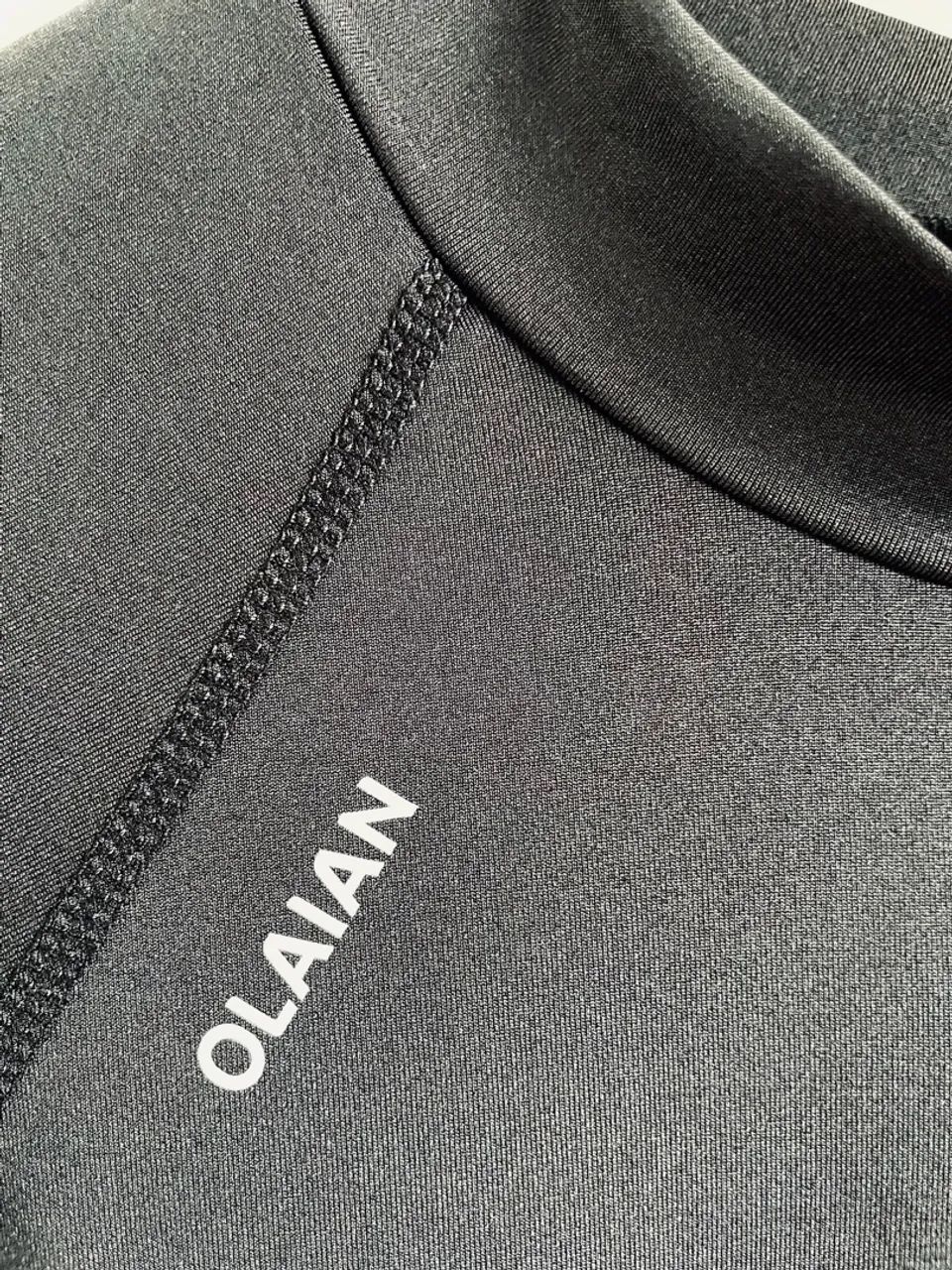 Camiseta manga longa preta proteção solar UPF Olaian - Foto 2