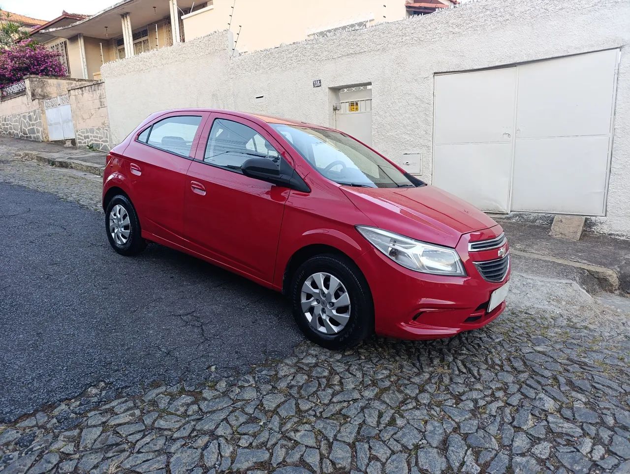 GM- Ônix LT 1.0 2015 Conservado 