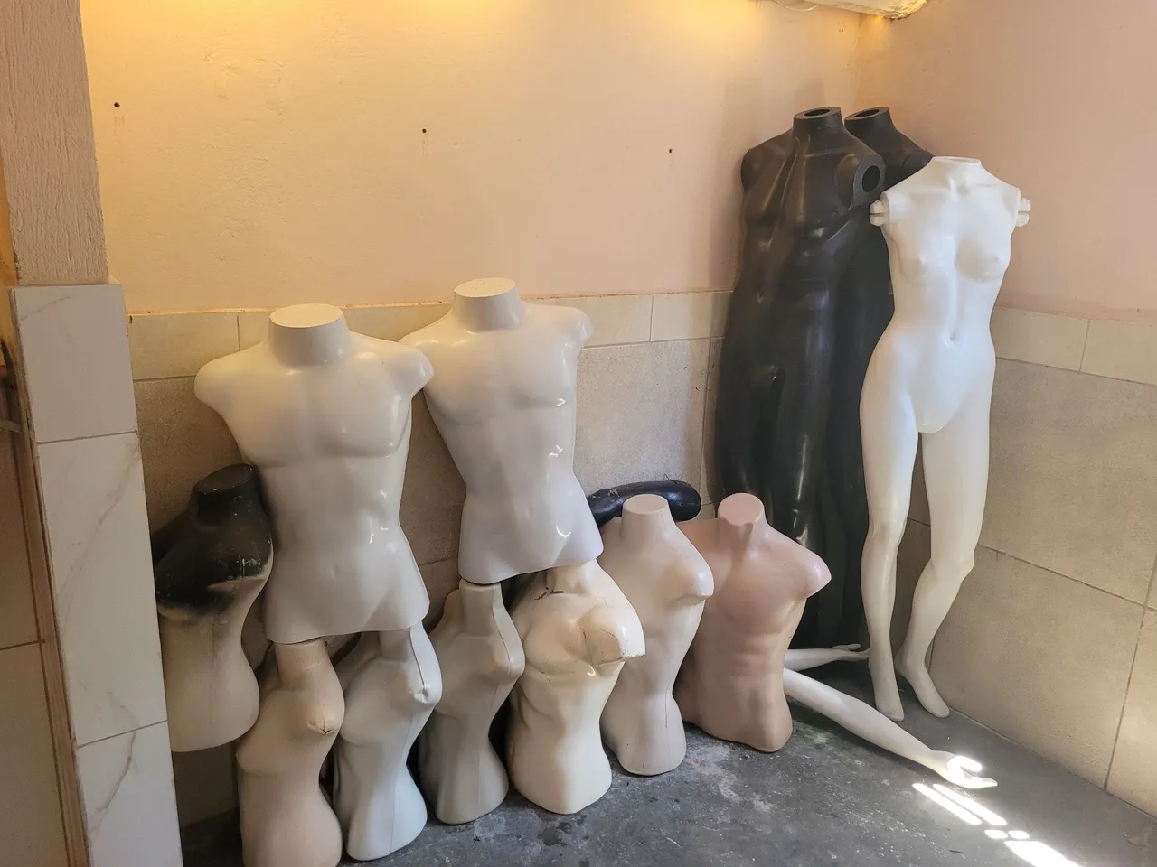 Manequins diversos para comércio