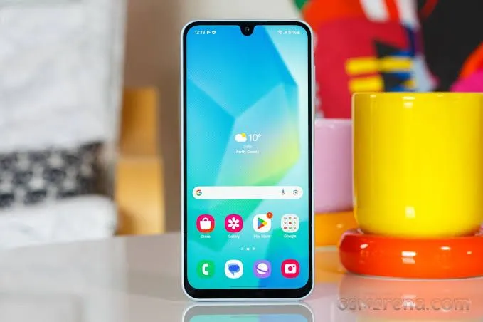Celular perfeitamente apenas 2 meses de uso . Vai com capa , película,  carregador.