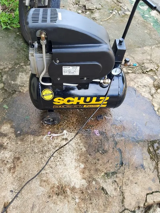 Vendo um compressor Schulz