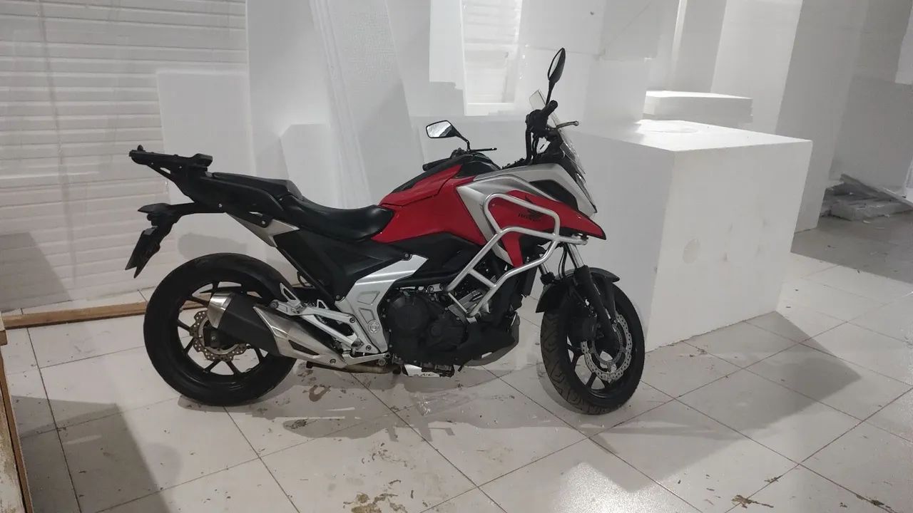 NC 750x Ano 2022 - R$50.000,00 - Foto 3