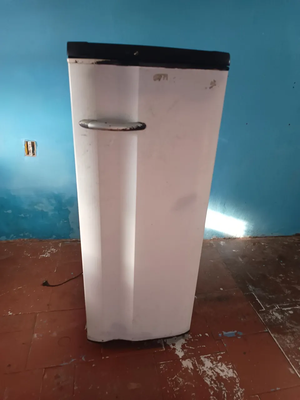 Geladeira Electrolux Léia a descrição