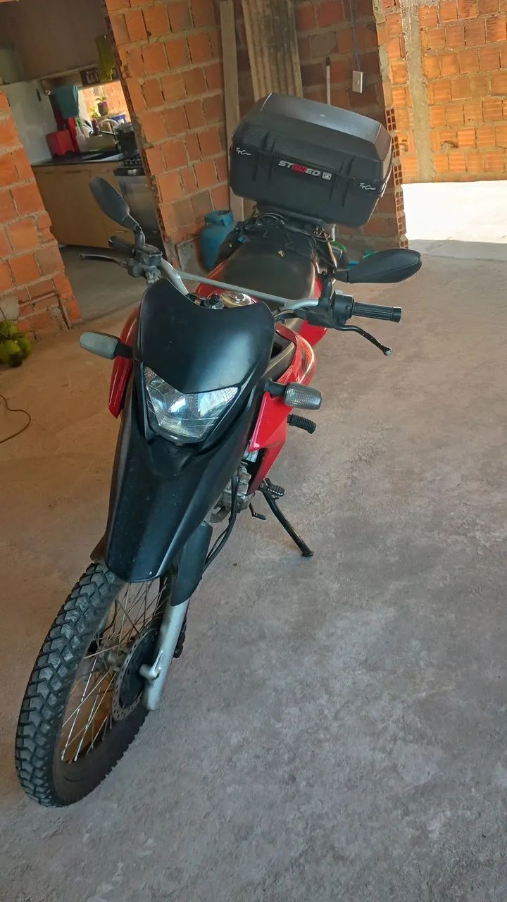 Vendo ou troco em outra moto do meu interesse 