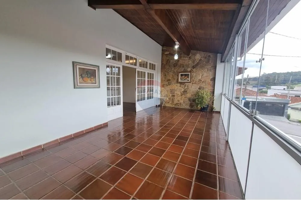 Para locação | Casa espaçosa e aconchegante no Jardim Califórnia Bragança Paulista