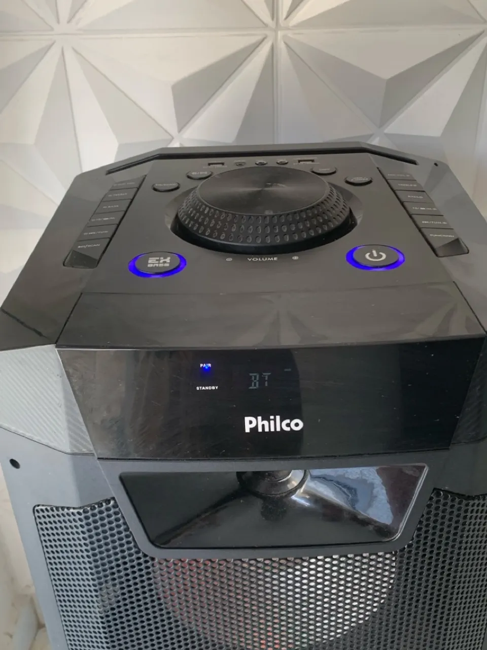 Caixa de som Philco com Bluetooth