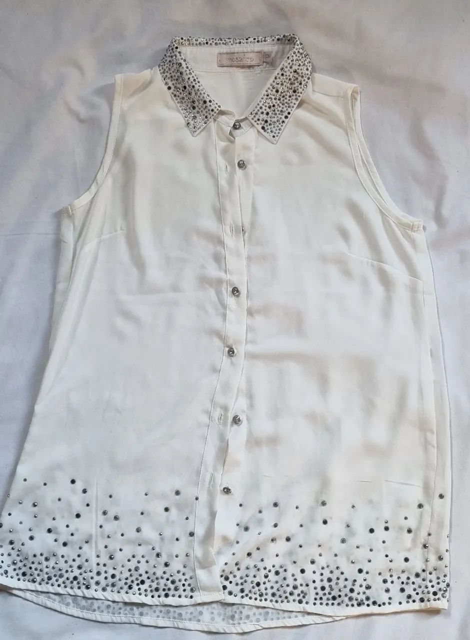 Camisa feminina branca P com cristais - Foto 5