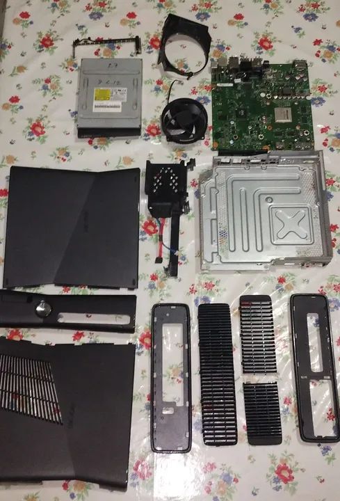 Xbox 360 (RETIRADA DE PEÇAS) - Foto 4