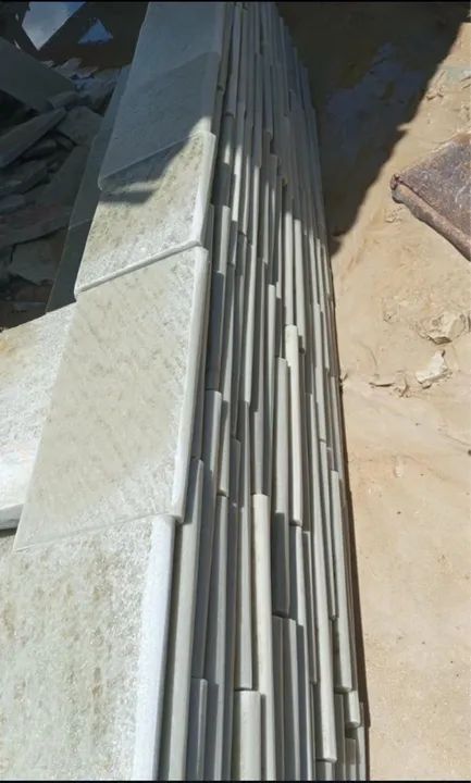 Borda de piscina de pirenopolis