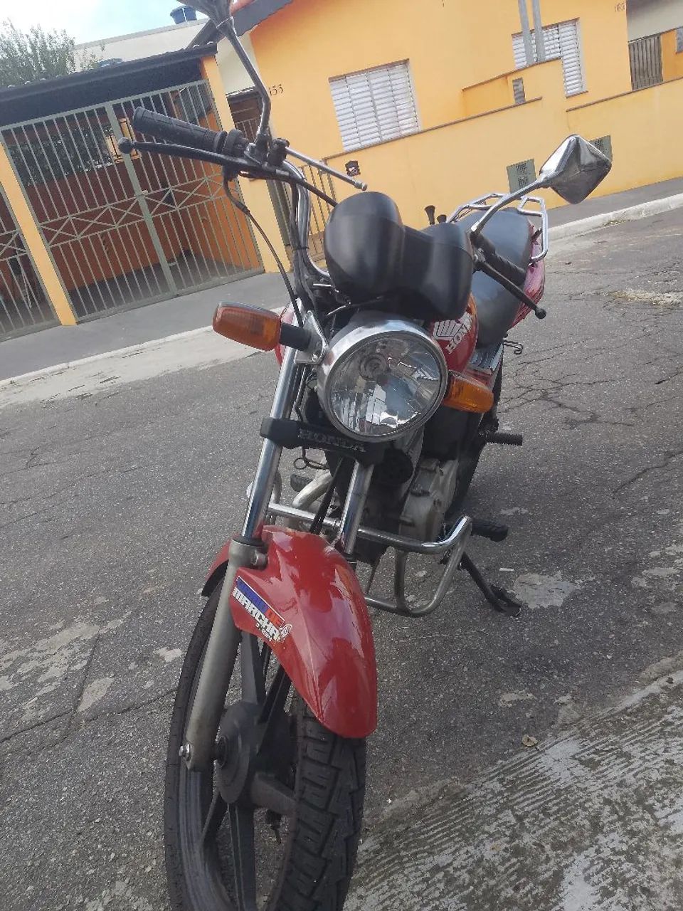 Vende-se cg fan 150 em perfeito estado por apenas 9.500