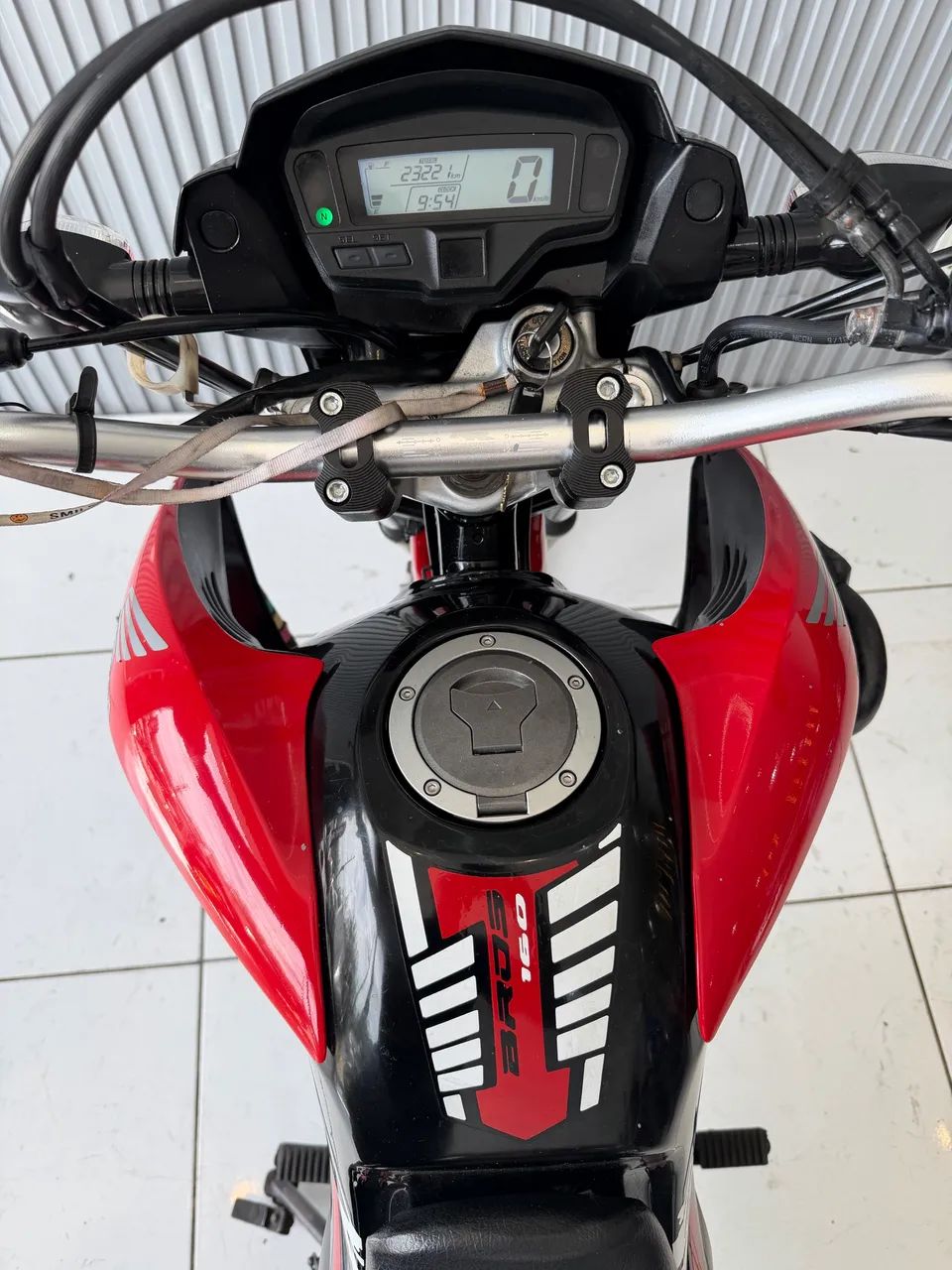 Bros 160 ESDD ano 2020  IPVA  Faço Financiamento  - Foto 2