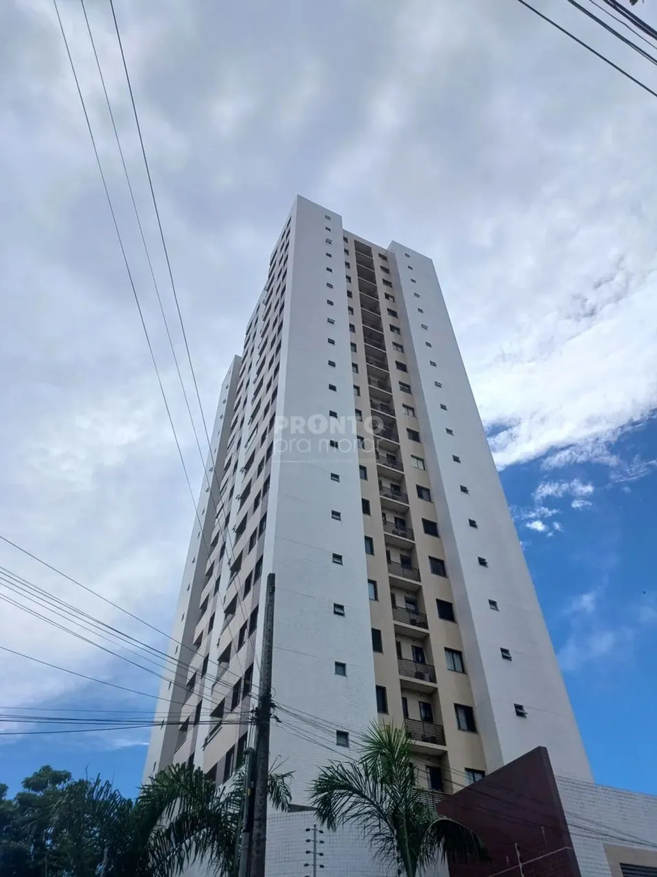 Excelente apartamento localizado em Candeias, com 61,82² de área útil.  O imovel possui va