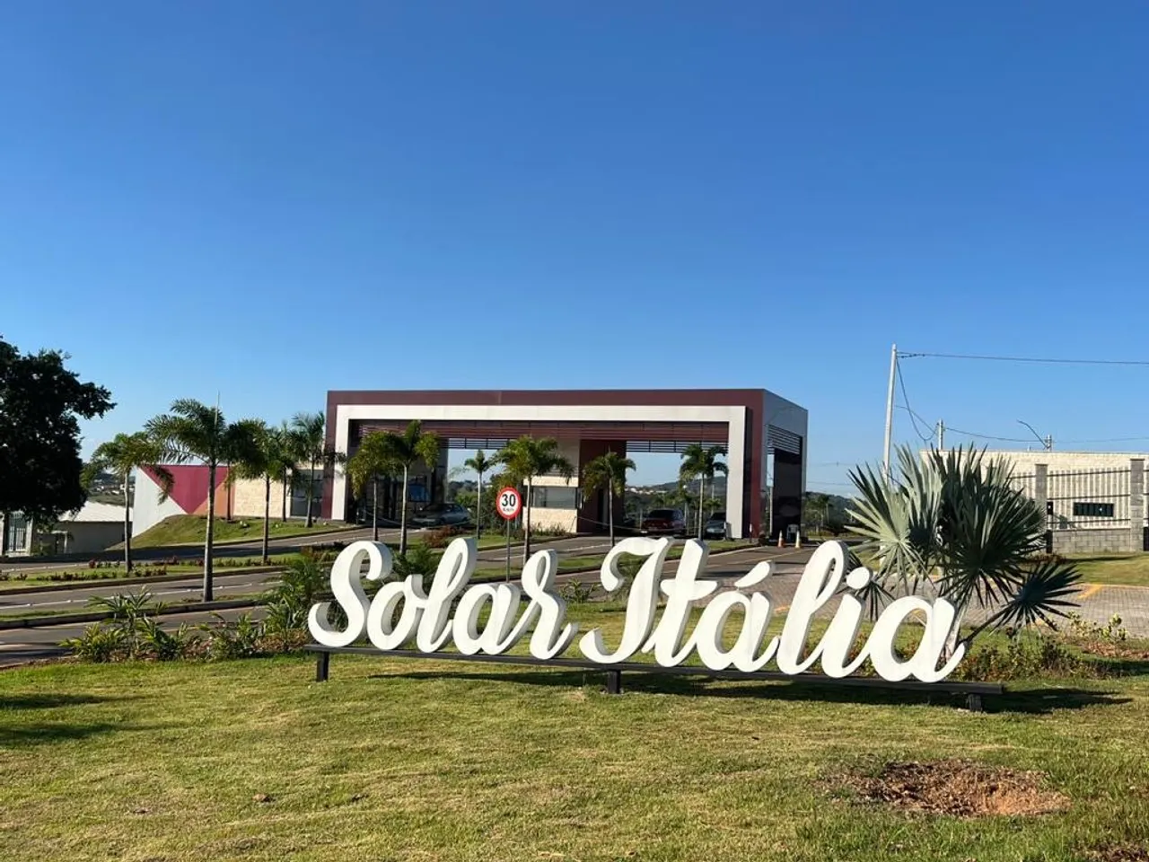 Lote Condomínio Solar Itália