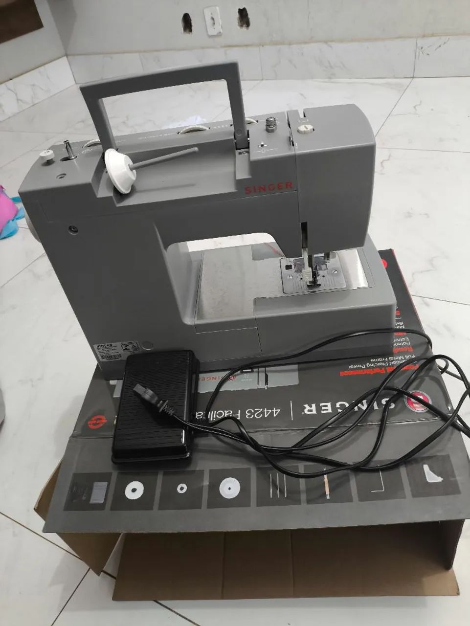 Máquina de Costura Singer Facilita Pro 4423  97 Pontos - Foto 5