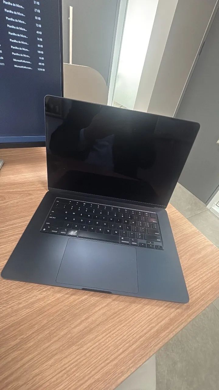 MacBook Air M2 15' 8GB/256GB - Foto 2