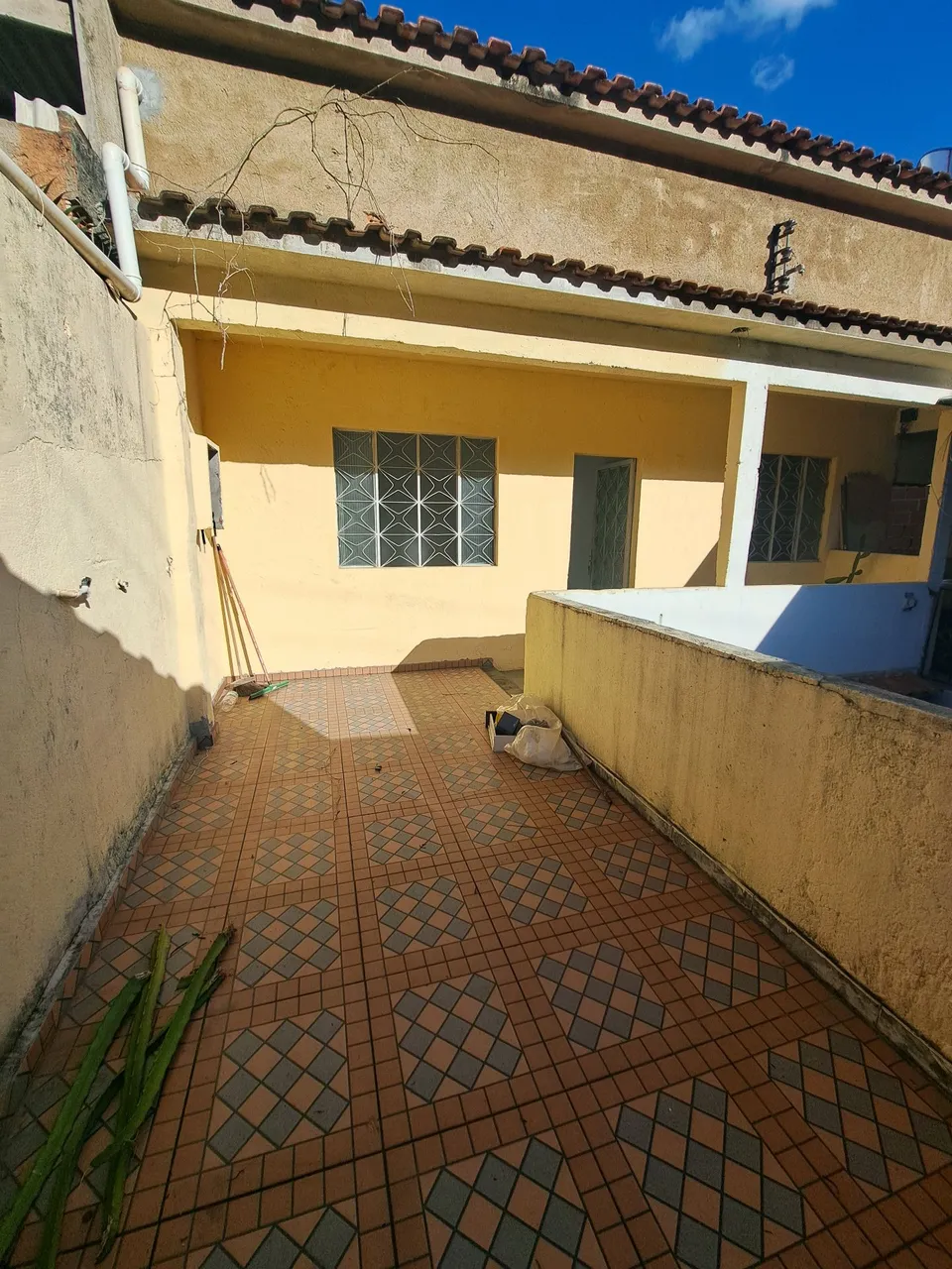 Aluguel de casa com dois quartos