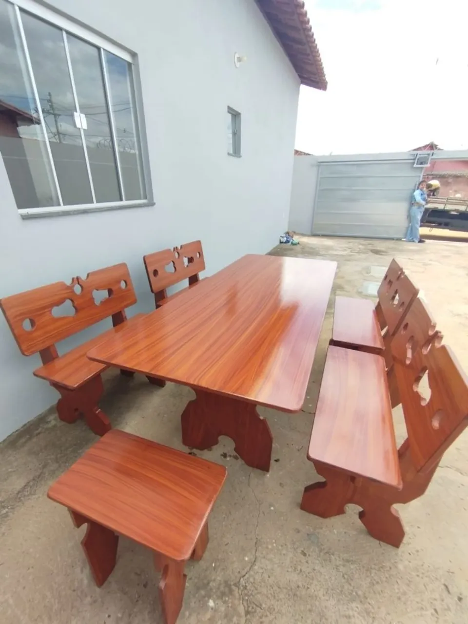Mesa pedra de ardósia pintada e envernizada