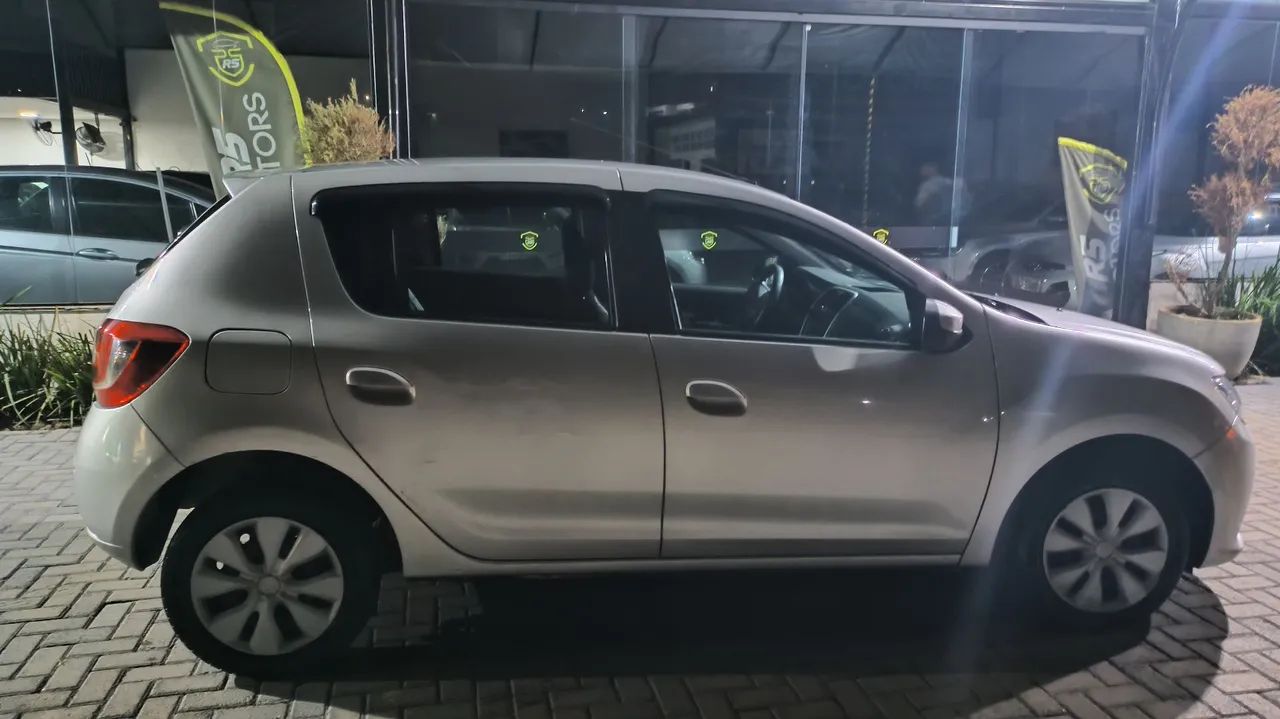 Sandero 1.0 2017 Aluguel pra aplicativos  - Foto 3