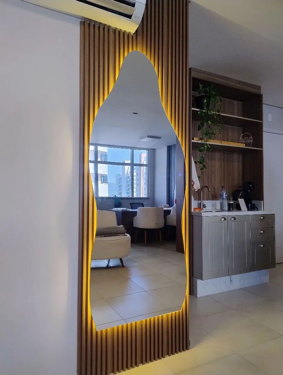 Espelho Decorativo com Iluminação LED