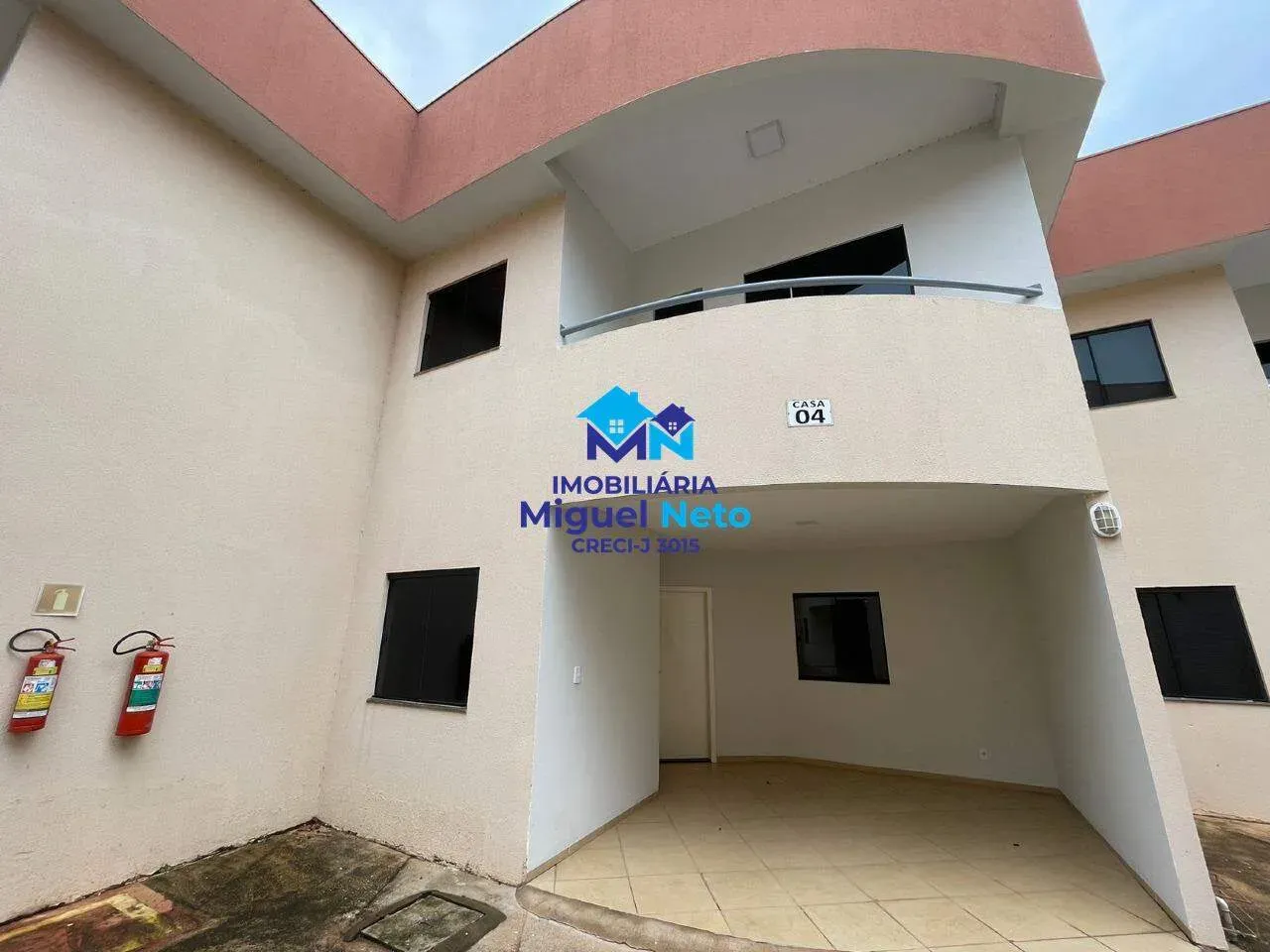 Sobrado em Residencial Fechado - N° 04