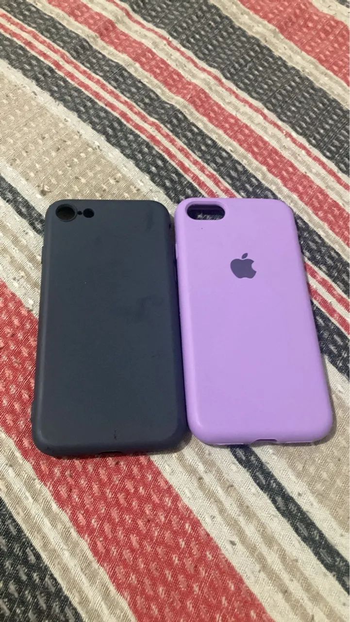 Capas de Silicone para iPhone - Preto e Lilás