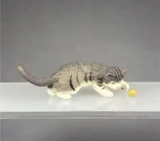ENFEITE GATO COM AVELÃ - CENÁRIO COLECIONAVEIS BANDAI 2004-ACTION 