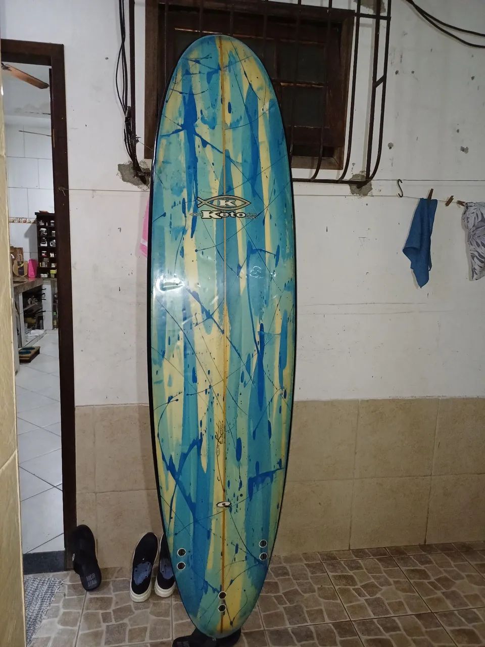Funboard Keto 7.5`pés x 55cm x 5cm com pintura irada e deck Guepro - Foto 2