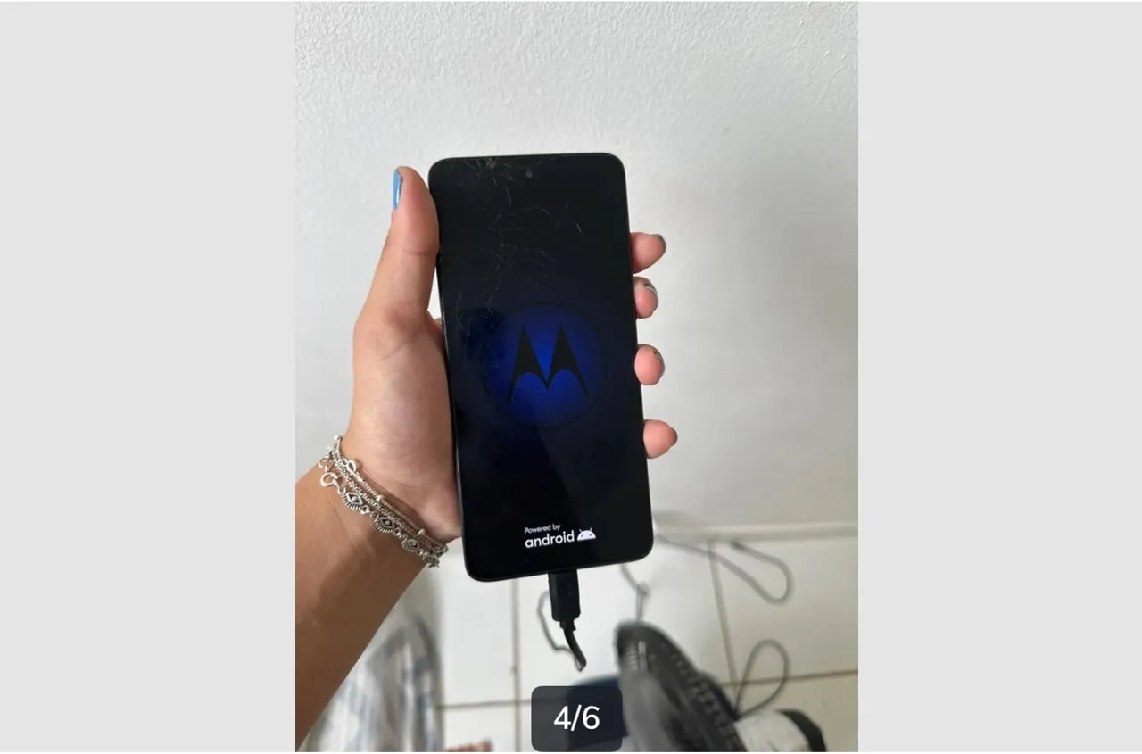 Vendo motorola 84 , pegando tudo ok