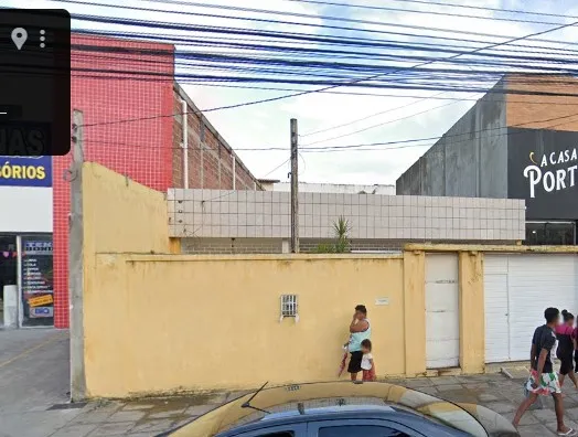 Casa para Comércio com 300m2 de Terreno