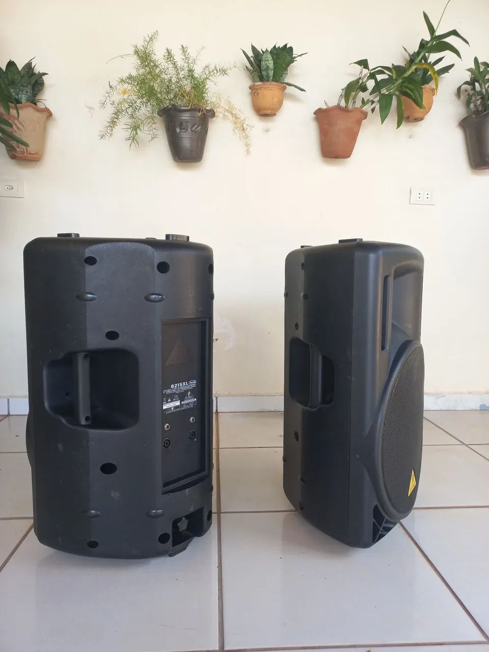 Caixa de Som Behringer B215XL - Foto 5