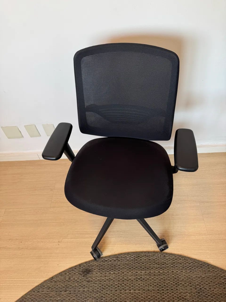 Cadeira Herman Miller Modelo Posh Express 2 - Foto 5