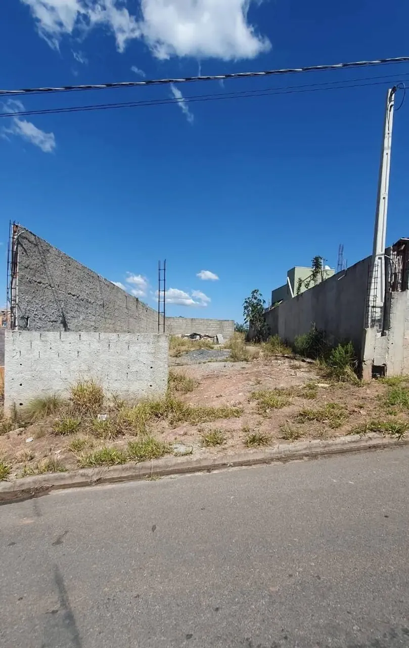 Terreno à venda no bairro Cachoerim em Bom Jesus dos Perdões/SP