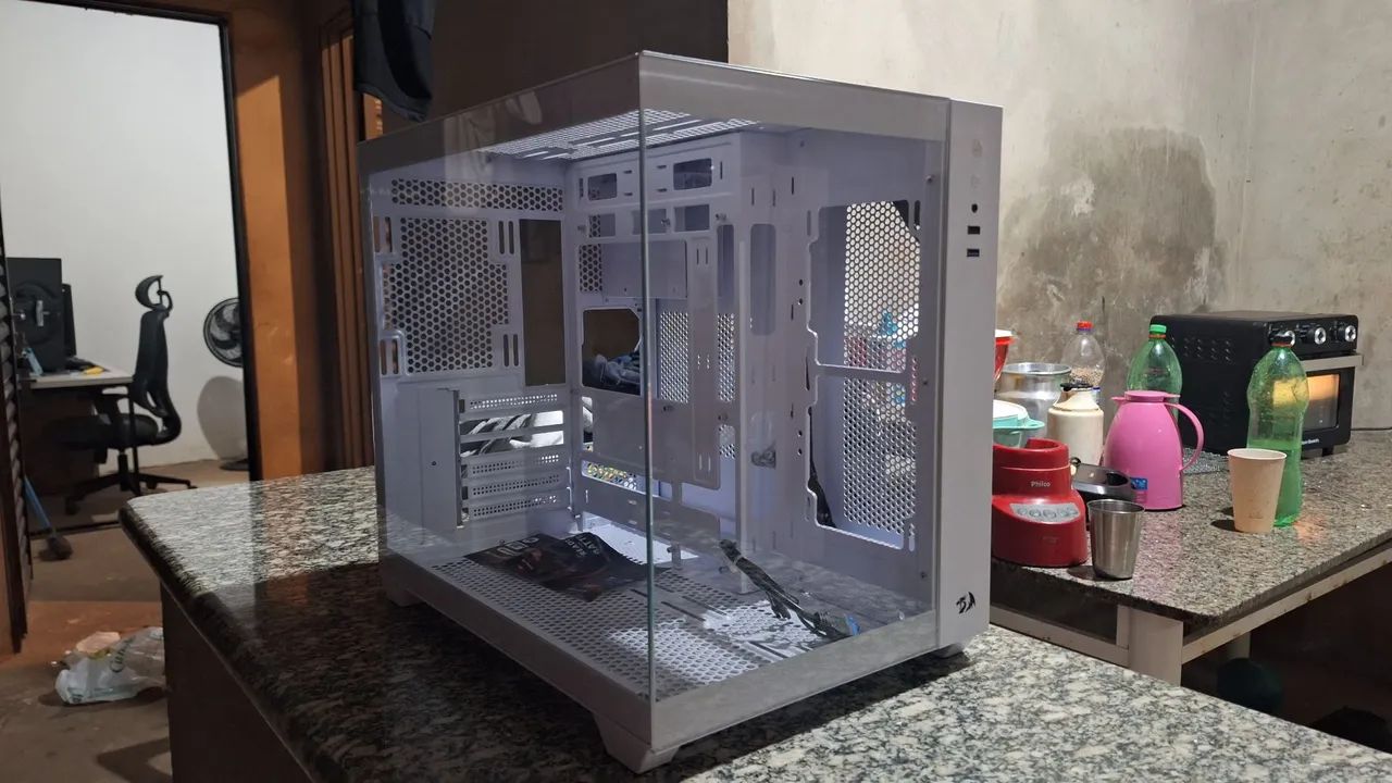 Gabinete Redragon Wideload Lite White Aquário - USADO - Foto 4