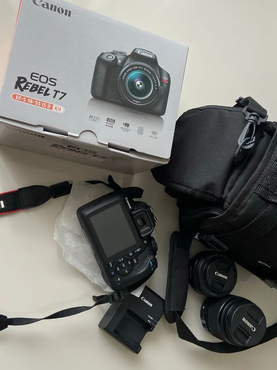Câmera Canon Rebel T7 + Lente EF 50mm f1.8 stm + Bolsa para câmera  - Foto 3
