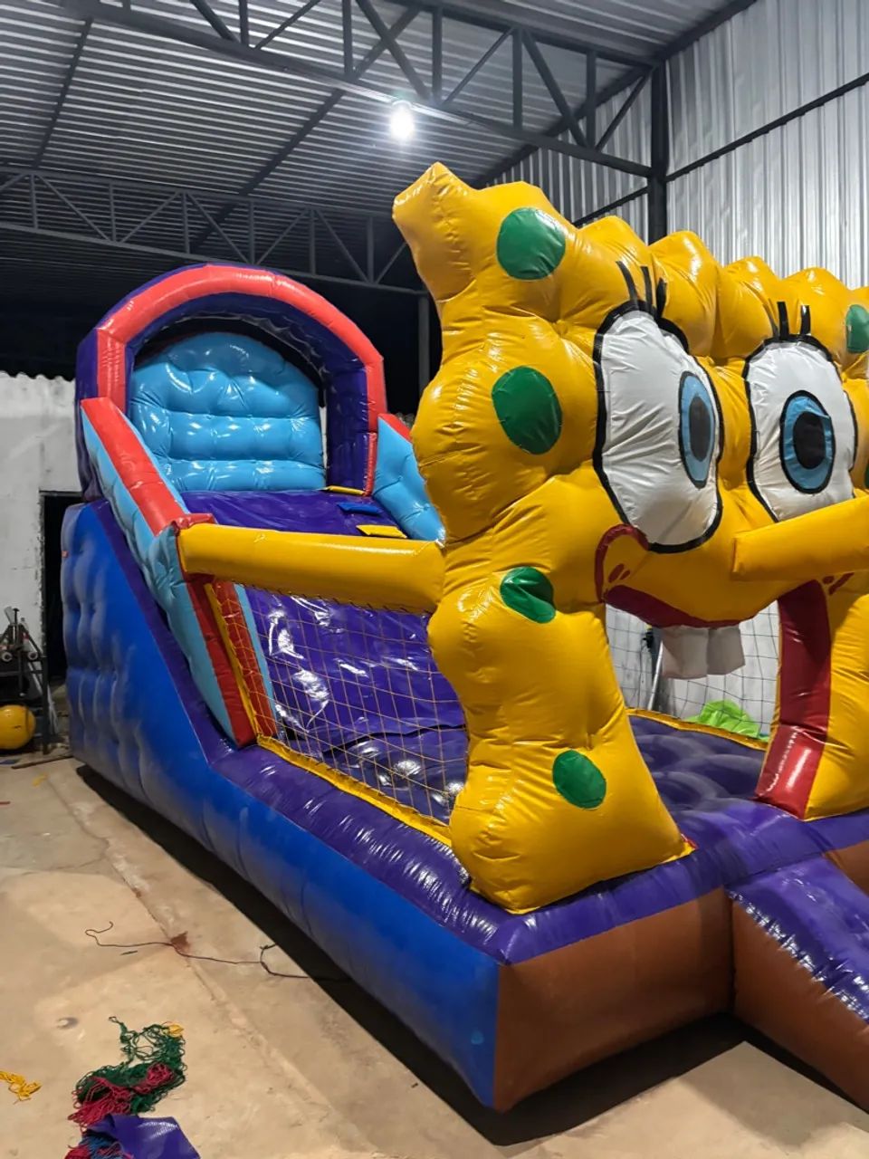 Tobogã Inflável do Bob Esponja - Foto 3