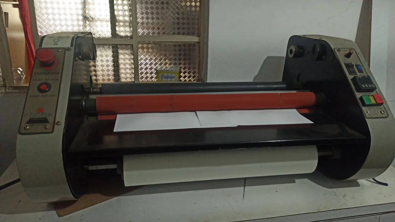 Laminadora de fotos e papel para Encadernação