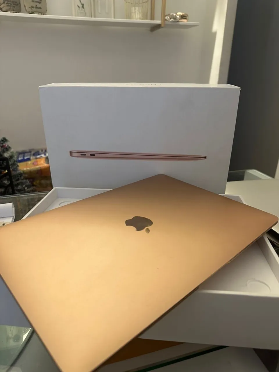 MacBook Air - Apple