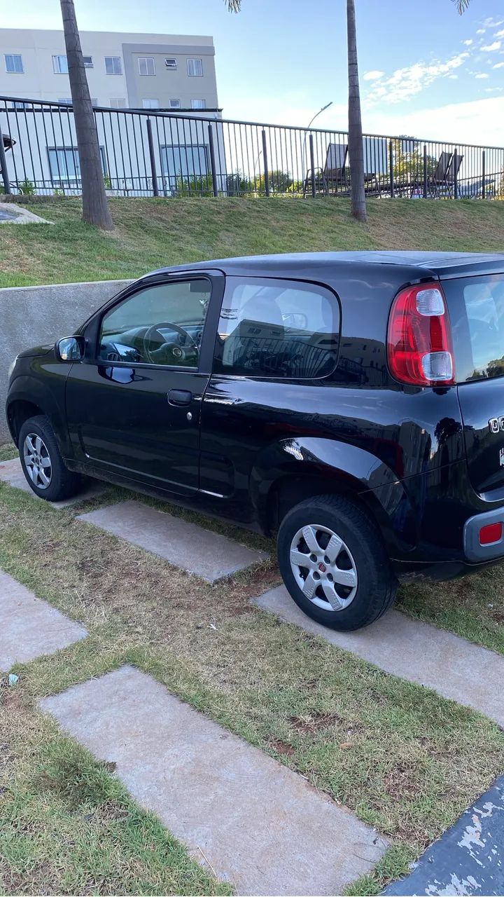 Fiat Uno UNO VIVACE 1.0 EVO Fire Flex 8V 3p 2012
