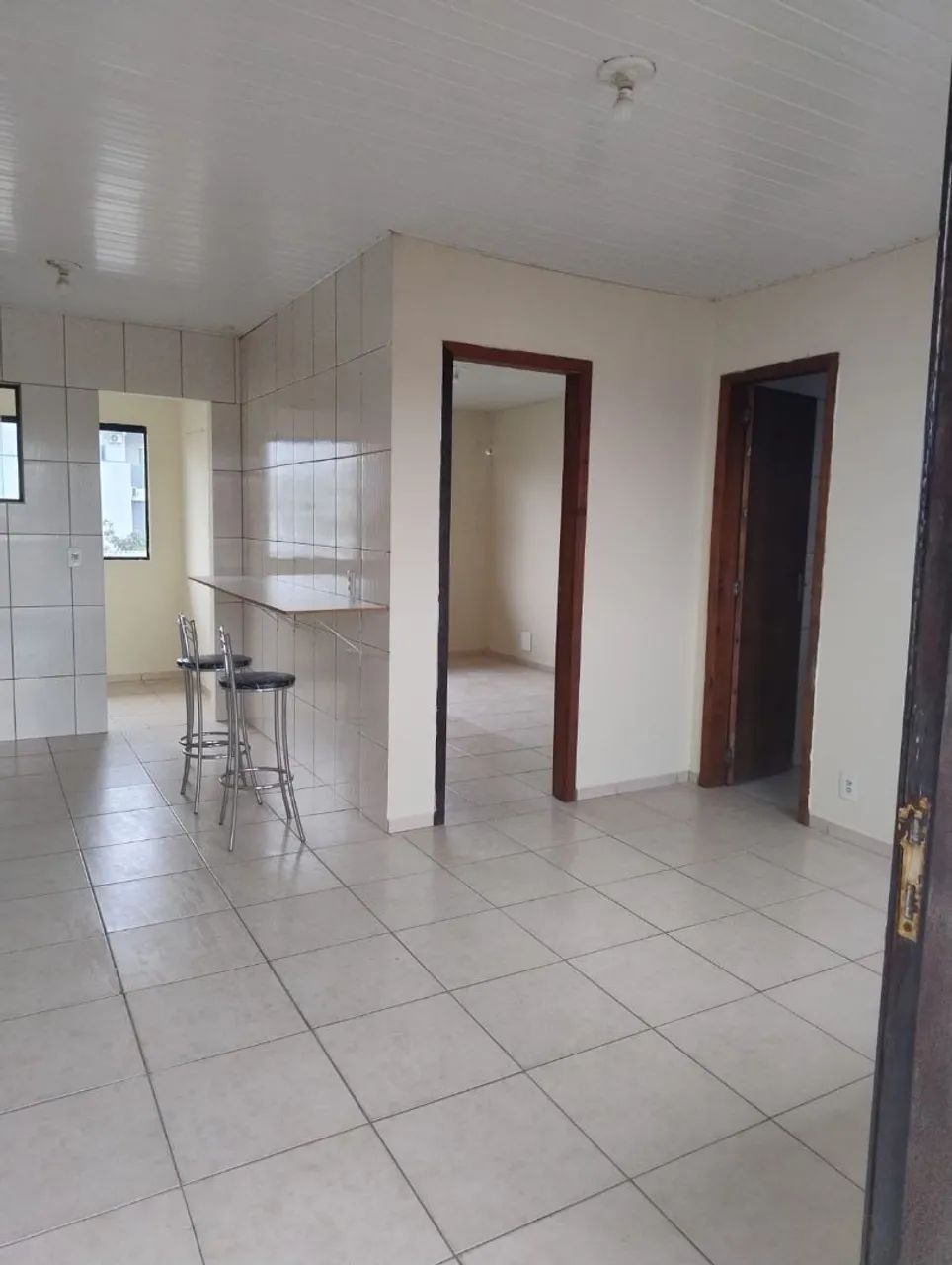 Alugo Apartamento 40m2 1 andar 