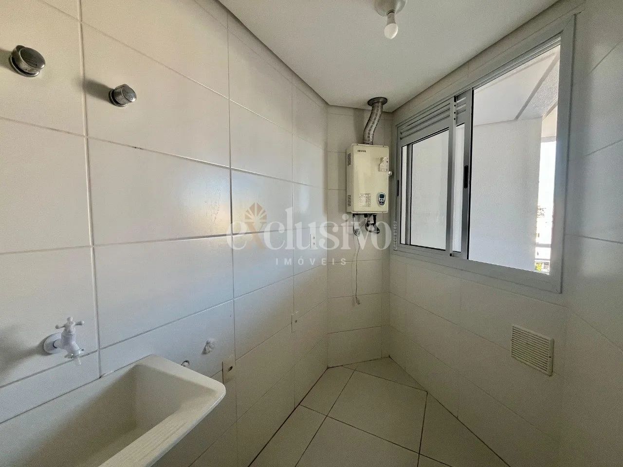 Apartamento 3 dormitórios, churrasqueira na sacada e 2 vagas - Foto 5