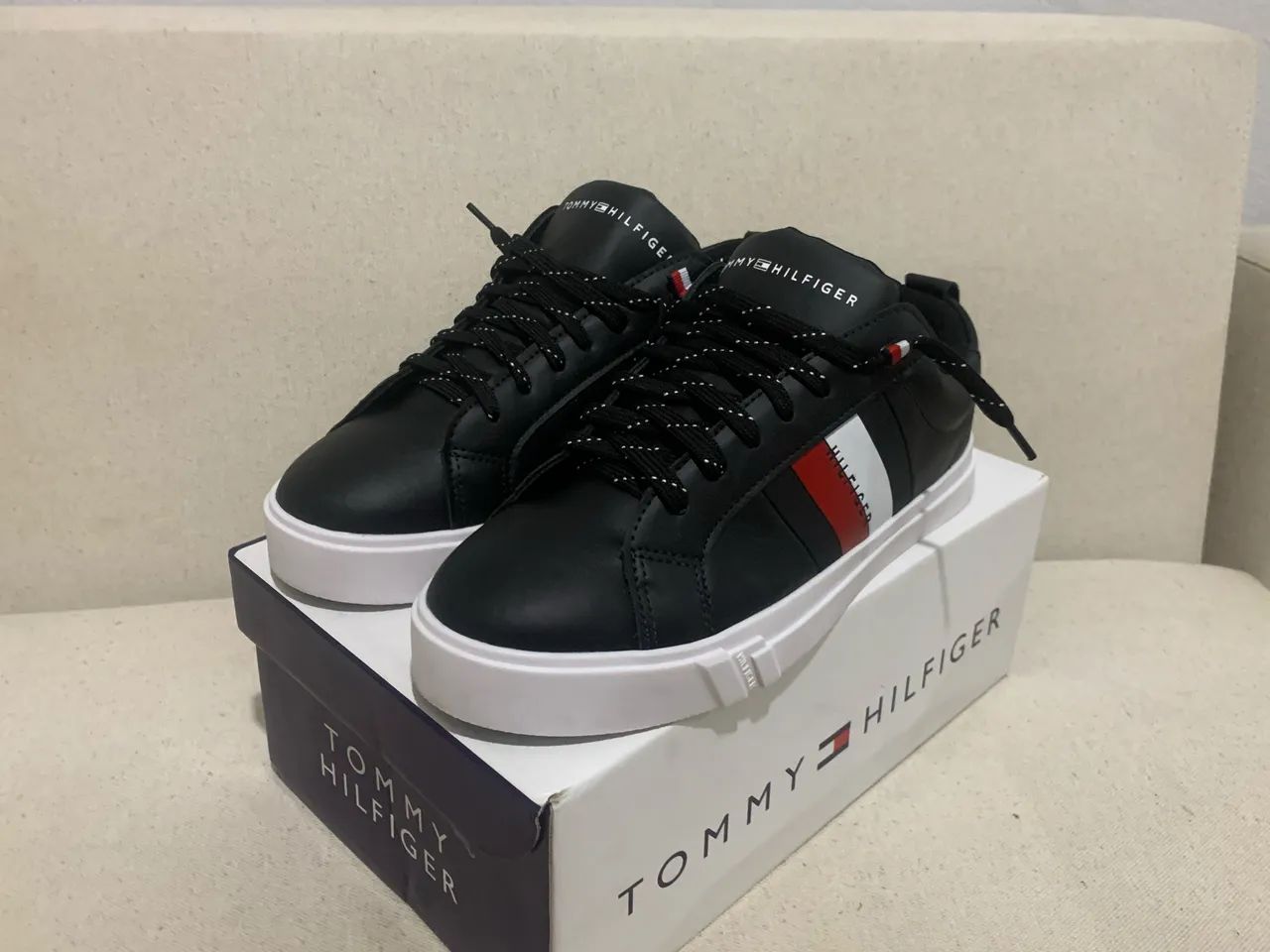 Sapato Da Tommy Hilfiger  - Foto 2